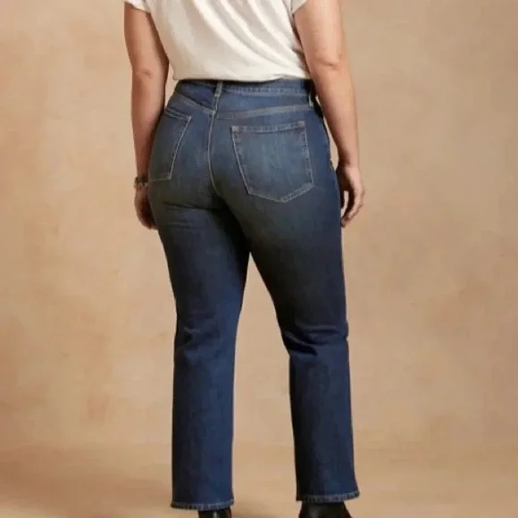 Banana Republic Straight Jeans - Picture 5 of 13
